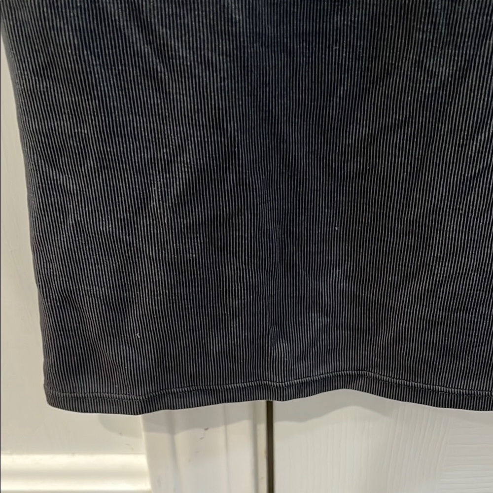 Abercrombie & Fitch Ribbed Grey Fitted Short Sleeve Tee - Picture 4 of 9